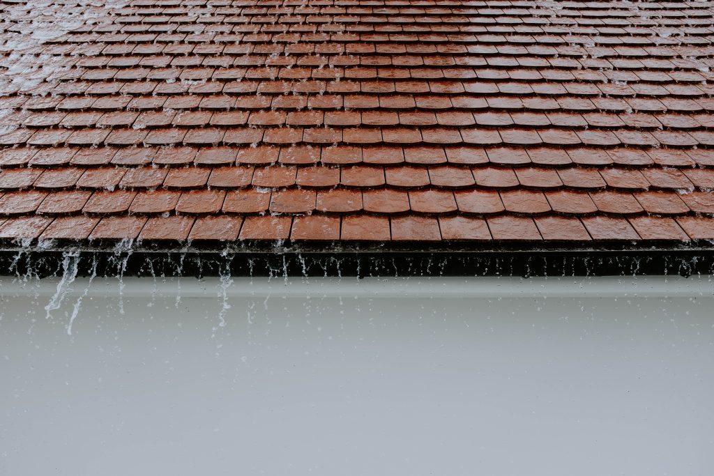 Photo of roof while raining